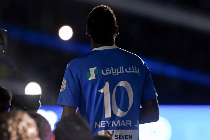 الإصابة تبعد نيمار عن الهلال السعودي