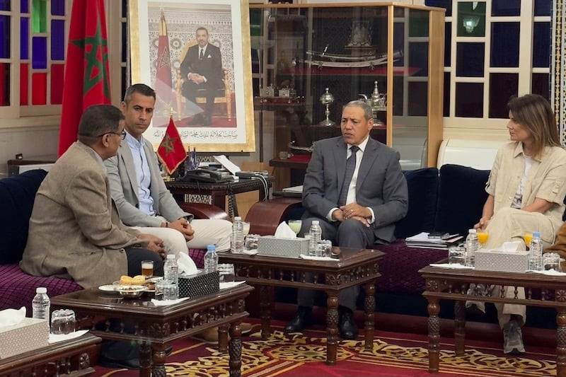 التعاون يجمع بكرات وعمدة إسباني