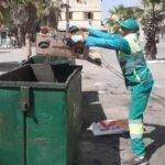 طرد عامل نظافة ببرشيد بعد ظهوره في فيديو عفوي يشكو فيه ظروف العمل والمعاناة اليومية
