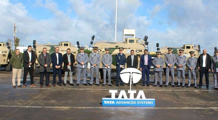 القوات المسلحة الملكية تتسلم أولى مدرعات WhAP 8×8 المصنعة محلياً ببرشيد