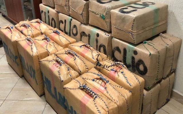 تفكيك ورشتين لتهريب المخدرات بطنجة وحجز نصف طن من الشيرا وتوقيف 6 مشتبه فيهم