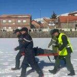 مروحية الدرك الملكي تنقذ خمسة أشخاص معزولين بسبب الثلوج بإقليم أزيلال