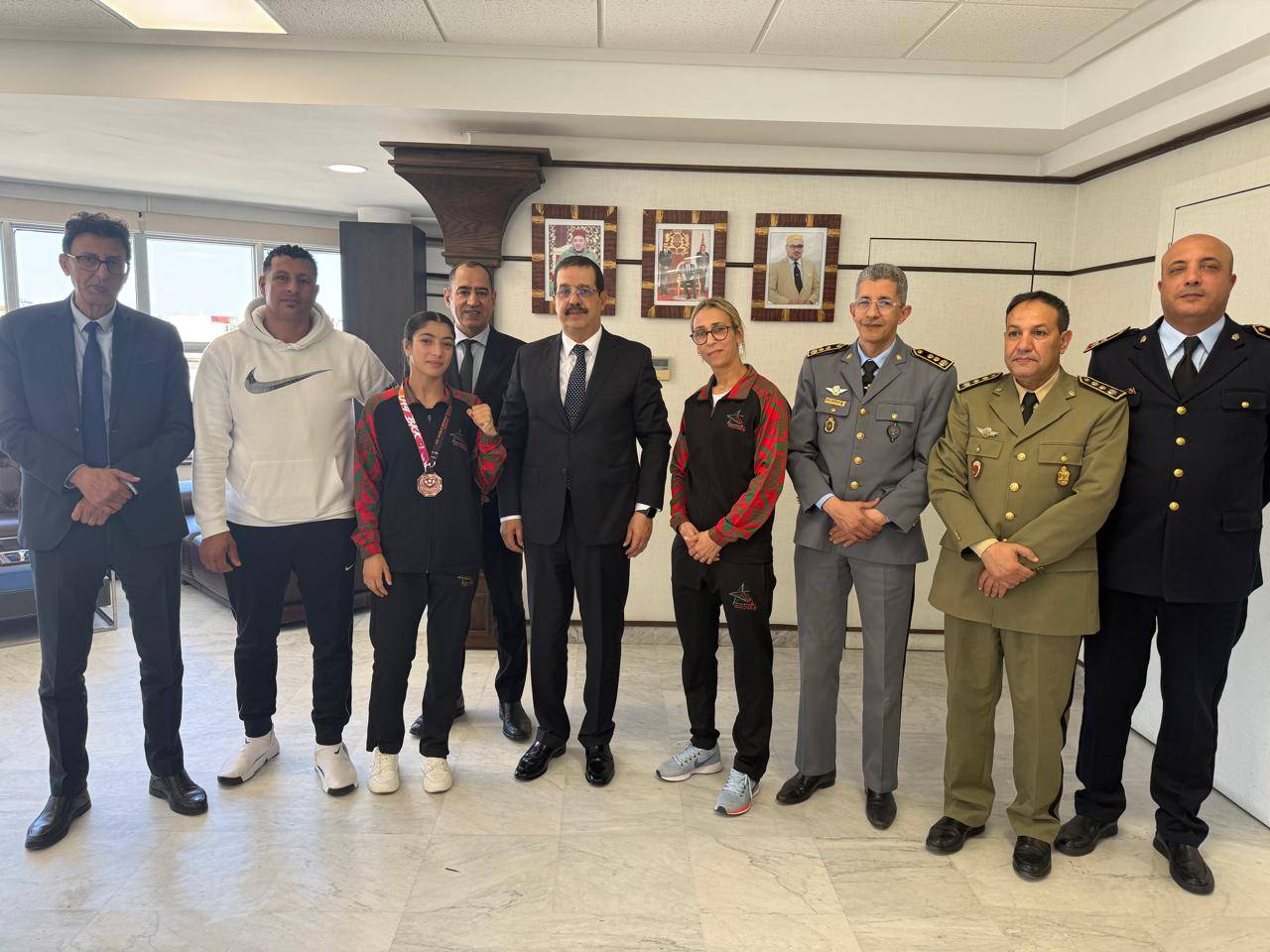 عامل إقليم القنيطرة يستقبل البطلة العالمية رحاب حمدون