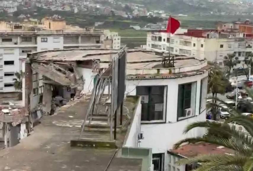 انهيار جزئي لبناية سكنية في تطوان يثير حالة استنفار دون تسجيل خسائر بشرية