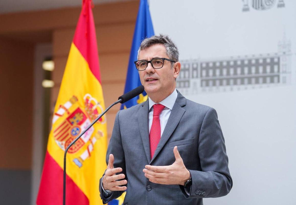 وزير العدل الإسباني من المغرب يندد بالعنصرية ويؤكد رفضها