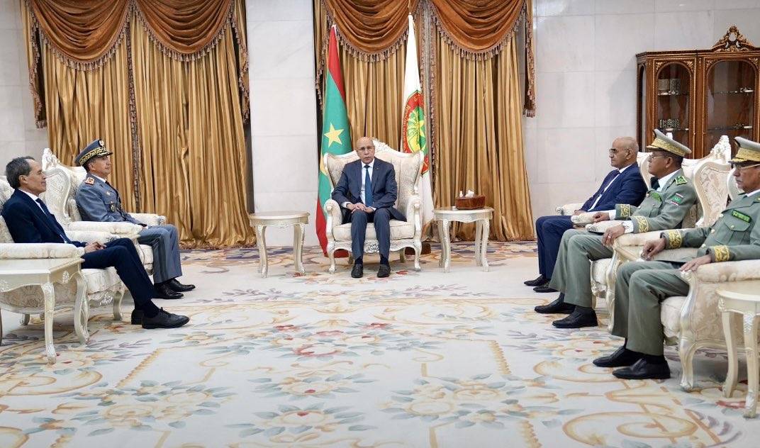 الرئيس الموريتاني يستقبل المفتش العام للقوات المسلحة المغربية لتعزيز التعاون