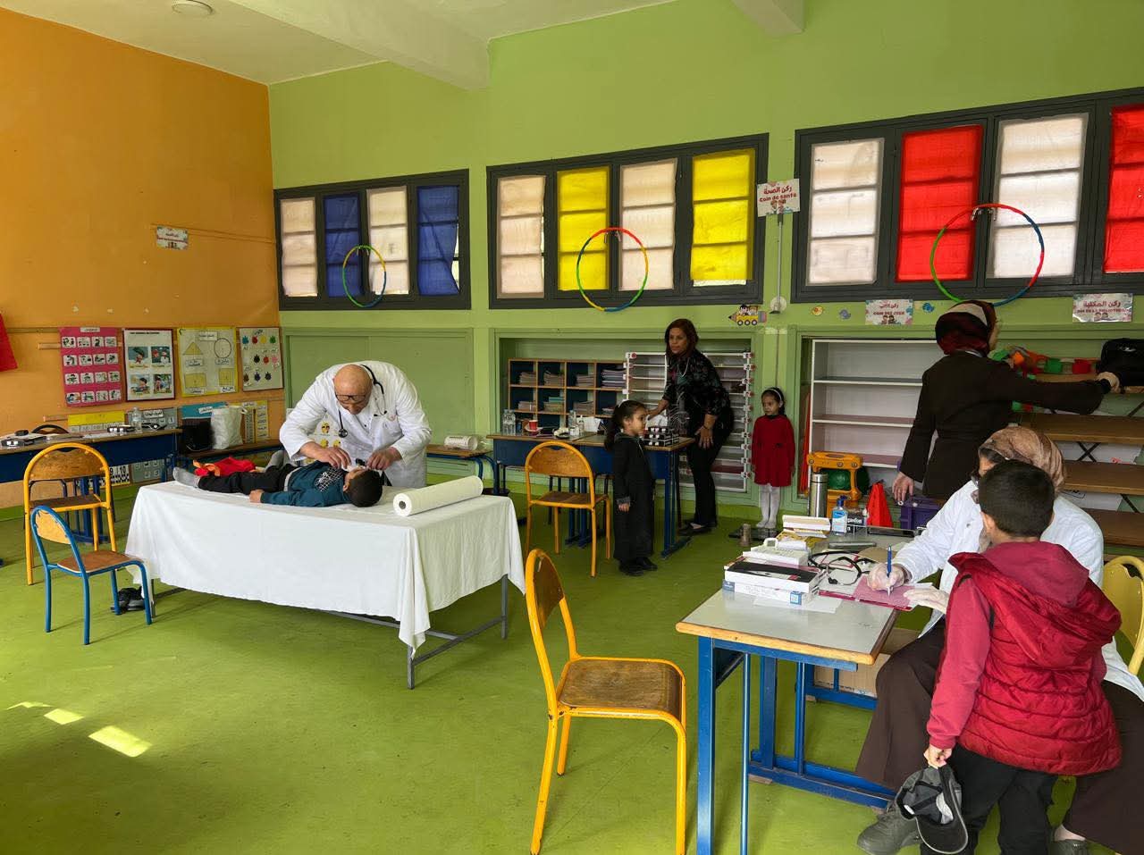قافلة طبية متعددة التخصصات تعزز خدمات الصحة المدرسية بمدرسة إدريس الحريزي ببرشيد