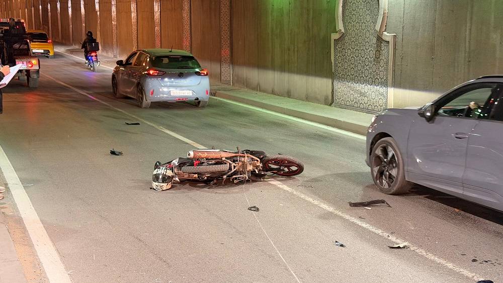 مصرع شابين بطنجة بعد اصطدام دراجة نارية بعمود داخل نفق