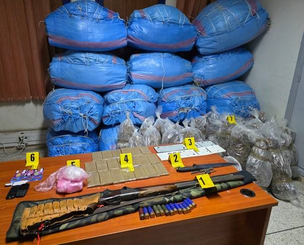 عمليات أمنية متزامنة تحجز أطنان مخدرات وتوقف مطلوبين بعدة مدن